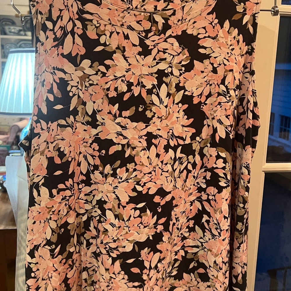 J. Jill Pink and Black Floral tunic top